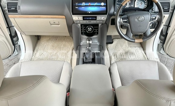 Comprar Usado Toyota Land Cruiser Prado Branco Carro em Maputo em Maputo Comprar Usado Toyota Land Cruiser Prado Branco Carro em Maputo em Maputo