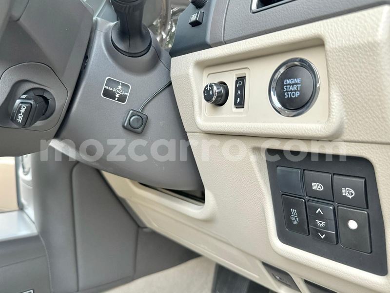 Big with watermark toyota land cruiser prado maputo maputo 26224