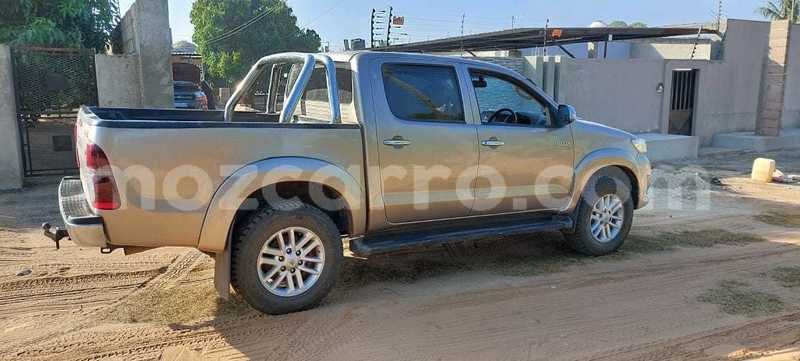 Big with watermark toyota hilux maputo maputo 26229