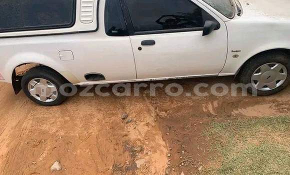 Buy Used Ford B-MAX White Car in Maputo in Maputo Buy Used Ford B-MAX White Car in Maputo in Maputo