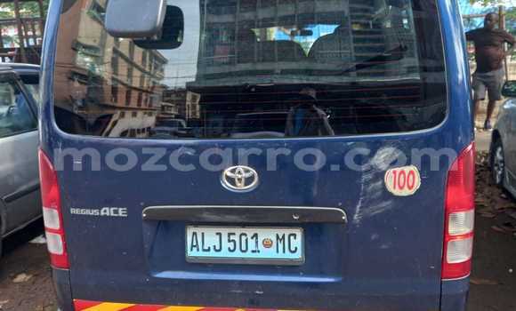 Nunua Ilio tumika Toyota Hiace Bluu Gari ndani ya Maputo nchini Maputo Nunua Ilio tumika Toyota Hiace Bluu Gari ndani ya Maputo nchini Maputo