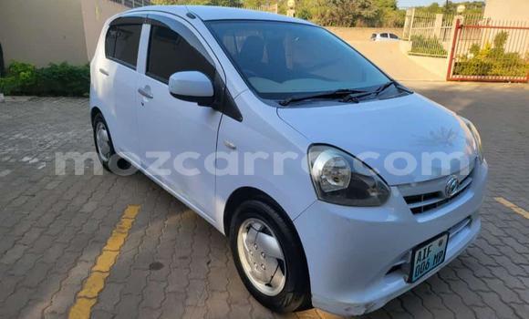 Comprar Usado Daihatsu Mira e:S Branco Carro em Maputo em Maputo