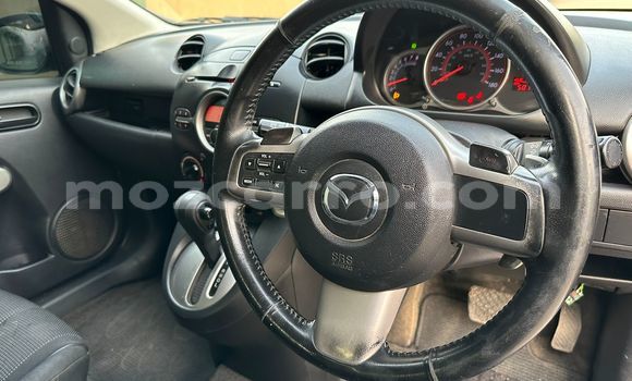 Comprar Usado Mazda Demio Azul Carro em Maputo em Maputo Comprar Usado Mazda Demio Azul Carro em Maputo em Maputo