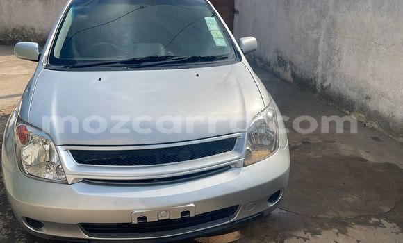 Comprar Usado Toyota IST Prata Carro em Marara em Tete Comprar Usado Toyota IST Prata Carro em Marara em Tete