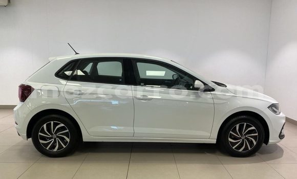 Buy Used Volkswagen Polo White Car in Beira in Sofala Buy Used Volkswagen Polo White Car in Beira in Sofala