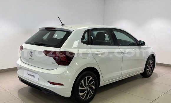 Buy Used Volkswagen Polo White Car in Beira in Sofala Buy Used Volkswagen Polo White Car in Beira in Sofala
