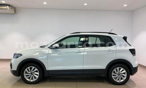 Buy Used Volkswagen Tiguan White Car in Ancuabe in Cabo Delgado Buy Used Volkswagen Tiguan White Car in Ancuabe in Cabo Delgado