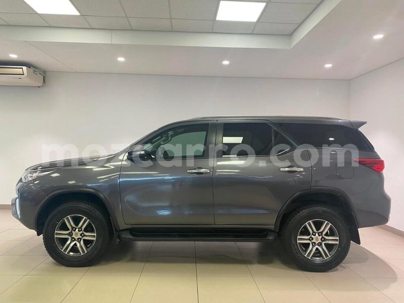 Big with watermark toyota fortuner nampula angoche 26283