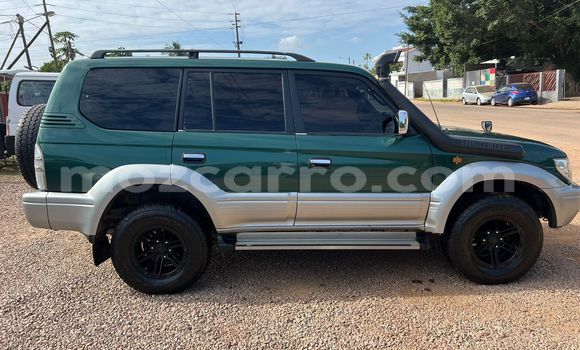 Nunua Ilio tumika Toyota Land Cruiser Prado Kijani Gari ndani ya Maputo nchini Maputo Nunua Ilio tumika Toyota Land Cruiser Prado Kijani Gari ndani ya Maputo nchini Maputo