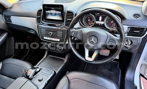 Buy Used Mercedes-Benz GLC 250D White Car in Maputo in Maputo Buy Used Mercedes-Benz GLC 250D White Car in Maputo in Maputo