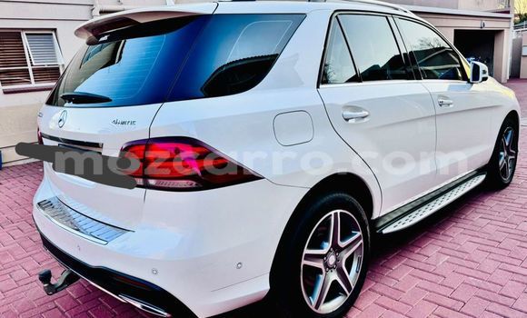 Buy Used Mercedes-Benz GLC 250D White Car in Maputo in Maputo Buy Used Mercedes-Benz GLC 250D White Car in Maputo in Maputo