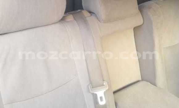 Nunua Ilio tumika Toyota Land Cruiser Prado Nyeupe Gari ndani ya Maputo nchini Maputo Nunua Ilio tumika Toyota Land Cruiser Prado Nyeupe Gari ndani ya Maputo nchini Maputo