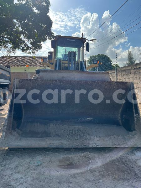 Big with watermark volvo 164 maputo maputo 26296