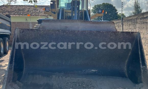 Tenga Tsaru Volvo 164 Zvimwe Mota in Maputo in Maputo Tenga Tsaru Volvo 164 Zvimwe Mota in Maputo in Maputo