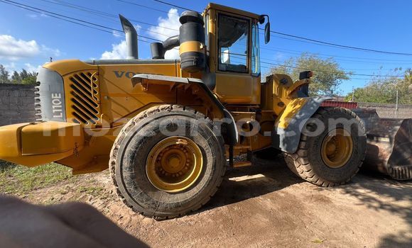 Tenga Tsaru Volvo 164 Zvimwe Mota in Maputo in Maputo Tenga Tsaru Volvo 164 Zvimwe Mota in Maputo in Maputo