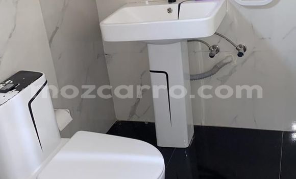 Buy Used Abarth 124 Spider White Car in Maputo in Maputo Buy Used Abarth 124 Spider White Car in Maputo in Maputo