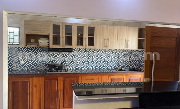 Buy Used Abarth 124 Spider White Car in Maputo in Maputo Buy Used Abarth 124 Spider White Car in Maputo in Maputo