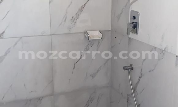 Buy Used Abarth 124 Spider White Car in Maputo in Maputo Buy Used Abarth 124 Spider White Car in Maputo in Maputo