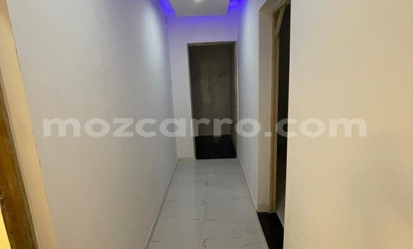 Buy Used Abarth 124 Spider White Car in Maputo in Maputo Buy Used Abarth 124 Spider White Car in Maputo in Maputo