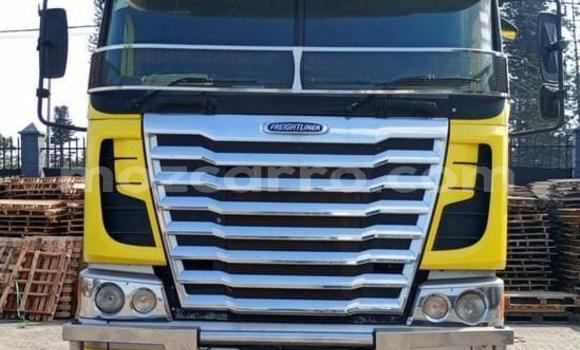 Tenga Tsaru Fiat 124 Zvimwe Mota in Maputo in Maputo Tenga Tsaru Fiat 124 Zvimwe Mota in Maputo in Maputo