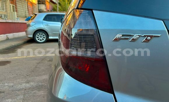 Nunua Ilio tumika Honda Fit Fedha Gari ndani ya Maputo nchini Maputo Nunua Ilio tumika Honda Fit Fedha Gari ndani ya Maputo nchini Maputo