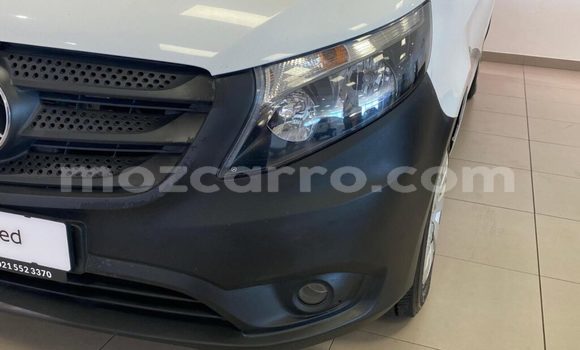Comprar Usado Mercedes-Benz C-Classe Branco Carro em Boane em Maputo Comprar Usado Mercedes-Benz C-Classe Branco Carro em Boane em Maputo