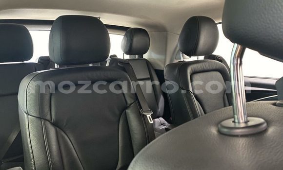 Buy Used Mercedes-Benz C-Classe Silver Car in Ancuabe in Cabo Delgado Buy Used Mercedes-Benz C-Classe Silver Car in Ancuabe in Cabo Delgado
