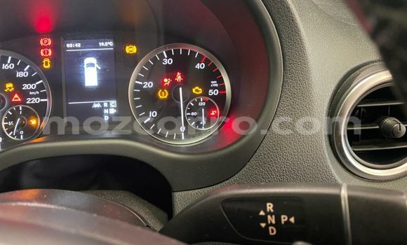 Buy Used Mercedes-Benz C-Classe Silver Car in Ancuabe in Cabo Delgado Buy Used Mercedes-Benz C-Classe Silver Car in Ancuabe in Cabo Delgado