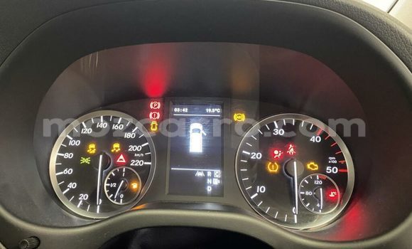 Buy Used Mercedes-Benz C-Classe Silver Car in Ancuabe in Cabo Delgado Buy Used Mercedes-Benz C-Classe Silver Car in Ancuabe in Cabo Delgado