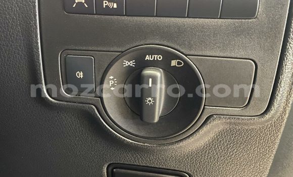 Buy Used Mercedes-Benz C-Classe Silver Car in Ancuabe in Cabo Delgado Buy Used Mercedes-Benz C-Classe Silver Car in Ancuabe in Cabo Delgado