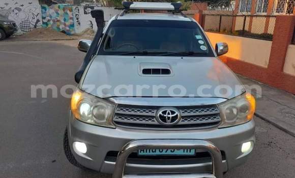 Tenga Tsaru Toyota Fortuner Zvimwe Mota in Maputo in Maputo