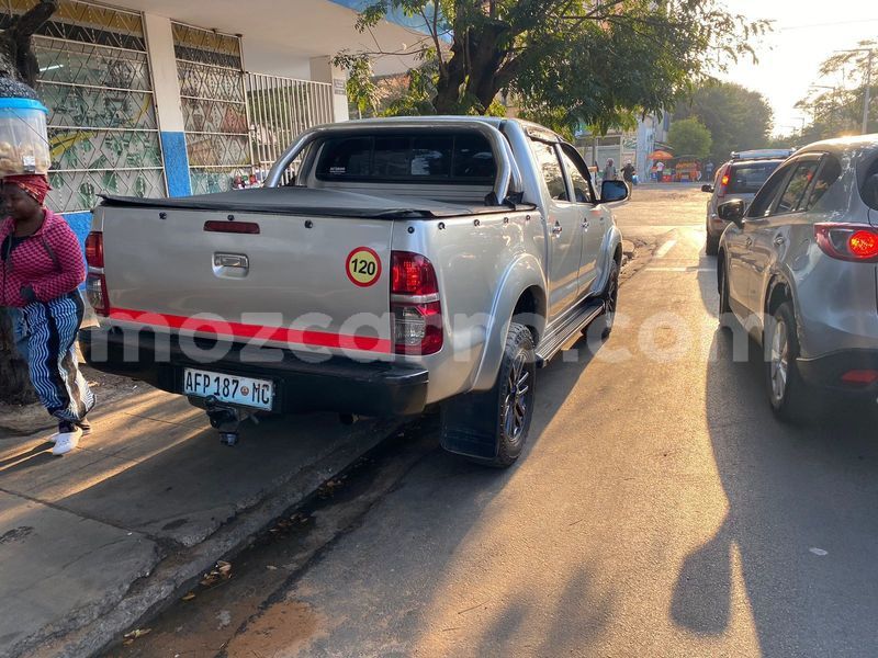 Big with watermark toyota hilux maputo maputo 26342