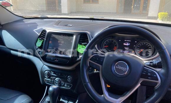 Nunua Ilio tumika Jeep Cherokee Nyingine Gari ndani ya Maputo nchini Maputo Nunua Ilio tumika Jeep Cherokee Nyingine Gari ndani ya Maputo nchini Maputo