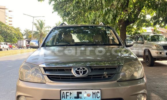 Buy Used Toyota Fortuner Brown Car in Maputo in Maputo Buy Used Toyota Fortuner Brown Car in Maputo in Maputo