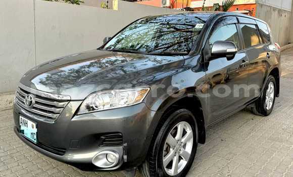 Comprar Usado Toyota Vanguard De outros Carro em Maputo em Maputo