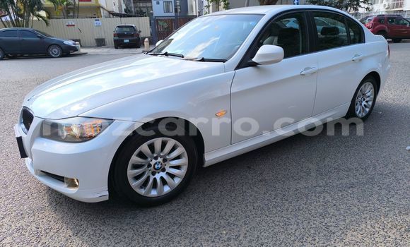 Comprar Usado BMW 3-Series Branco Carro em Maputo em Maputo