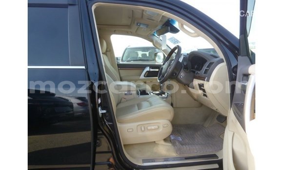 Nunua Imported Toyota Land Cruiser Nyeusi Gari ndani ya Import - Dubai nchini Cabo Delgado Nunua Imported Toyota Land Cruiser Nyeusi Gari ndani ya Import - Dubai nchini Cabo Delgado