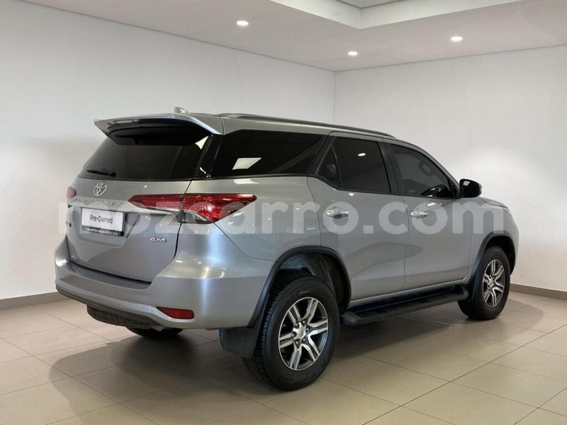 Big with watermark toyota fortuner sofala buzi 26373