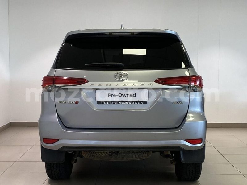 Big with watermark toyota fortuner sofala buzi 26373