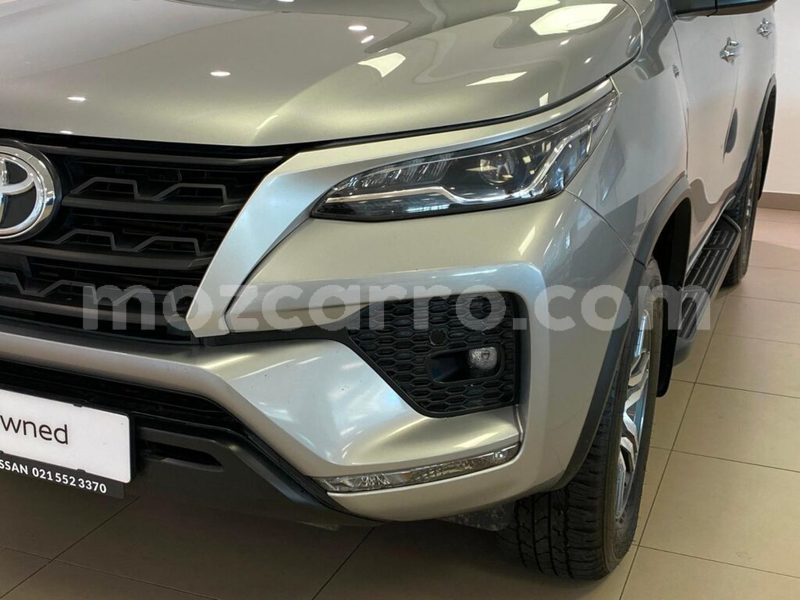 Big with watermark toyota fortuner sofala buzi 26373