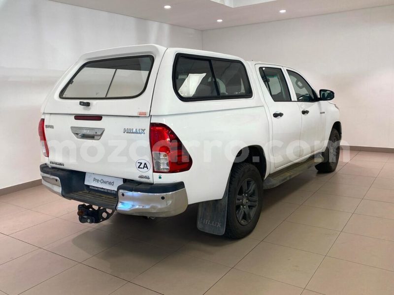 Big with watermark toyota hilux sofala beira 26376