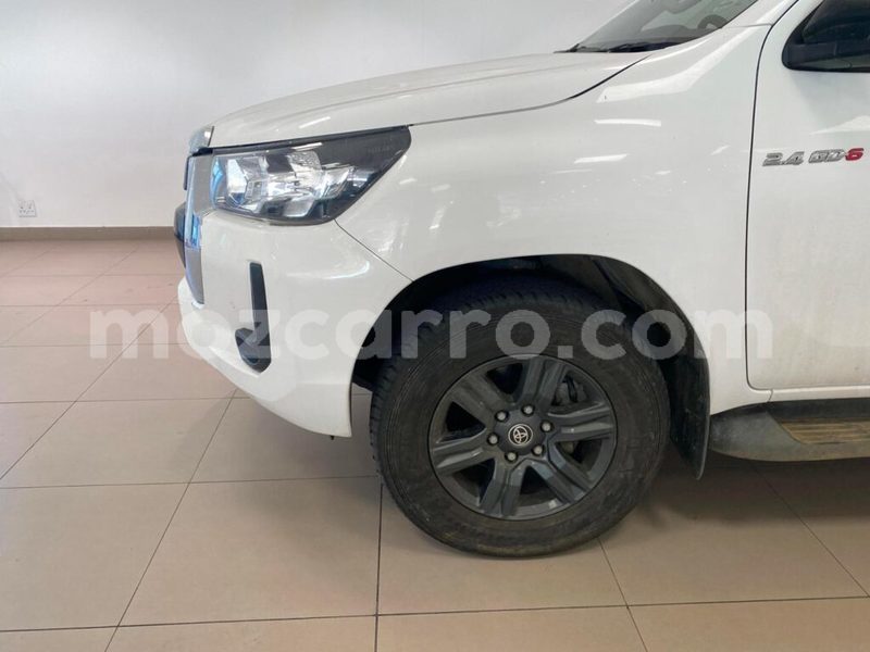 Big with watermark toyota hilux sofala beira 26376