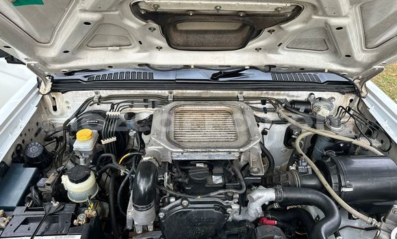Comprar Usado Nissan Hardbody Branco Carro em Maputo em Maputo Comprar Usado Nissan Hardbody Branco Carro em Maputo em Maputo