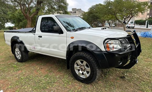Comprar Usado Nissan Hardbody Branco Carro em Maputo em Maputo Comprar Usado Nissan Hardbody Branco Carro em Maputo em Maputo