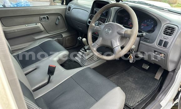 Buy Used Nissan NP 300 White Car in Maputo in Maputo Buy Used Nissan NP 300 White Car in Maputo in Maputo