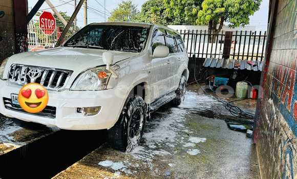 Buy Used Toyota Land Cruiser Prado White Car in Maputo in Maputo Buy Used Toyota Land Cruiser Prado White Car in Maputo in Maputo