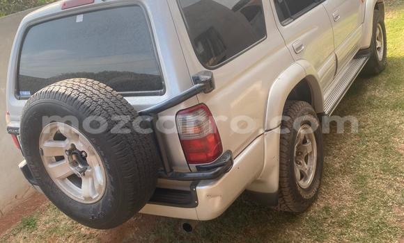 Tenga Tsaru Toyota Hilux Surf Zvimwe Mota in Maputo in Maputo Tenga Tsaru Toyota Hilux Surf Zvimwe Mota in Maputo in Maputo