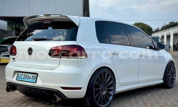Comprar Usado Volkswagen Golf Branco Carro em Maputo em Maputo Comprar Usado Volkswagen Golf Branco Carro em Maputo em Maputo