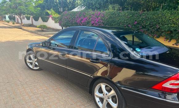 Comprar Usado Mercedes-Benz C-Classe Preto Carro em Maputo em Maputo
