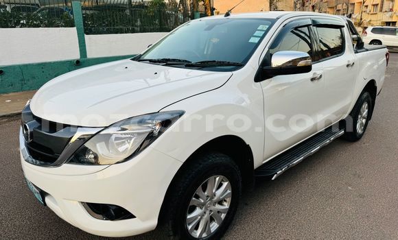 Nunua Ilio tumika Mazda BT-50 Nyeupe Gari ndani ya Maputo nchini Maputo Nunua Ilio tumika Mazda BT-50 Nyeupe Gari ndani ya Maputo nchini Maputo